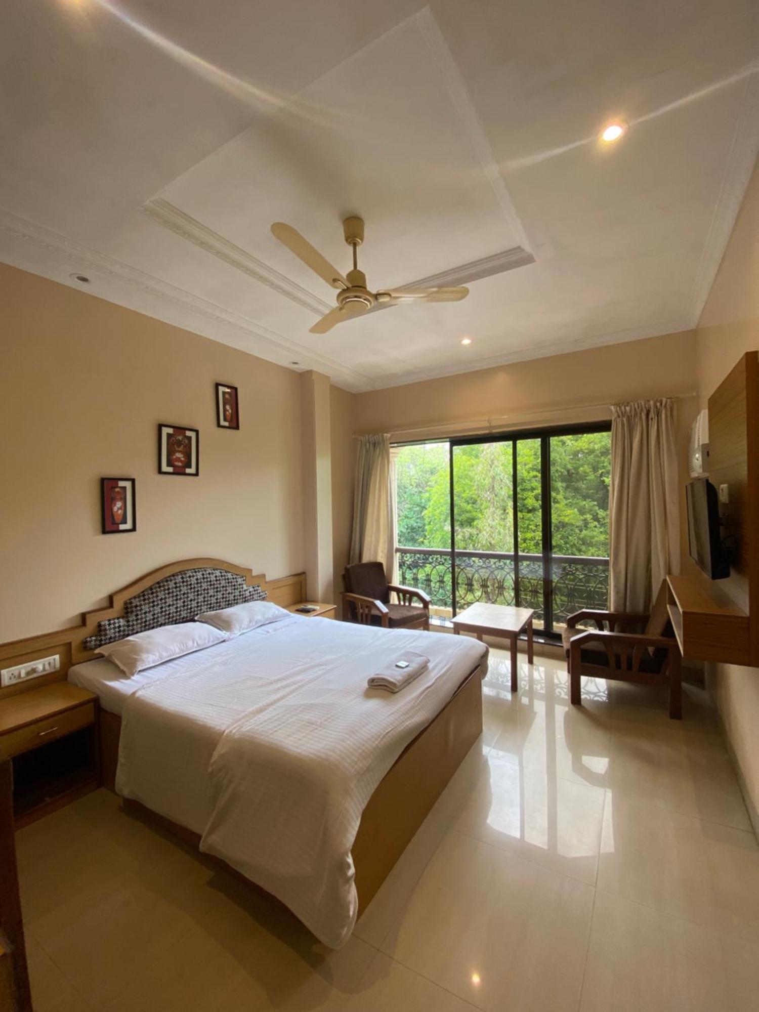 Jewel Resort Lonavala Esterno foto